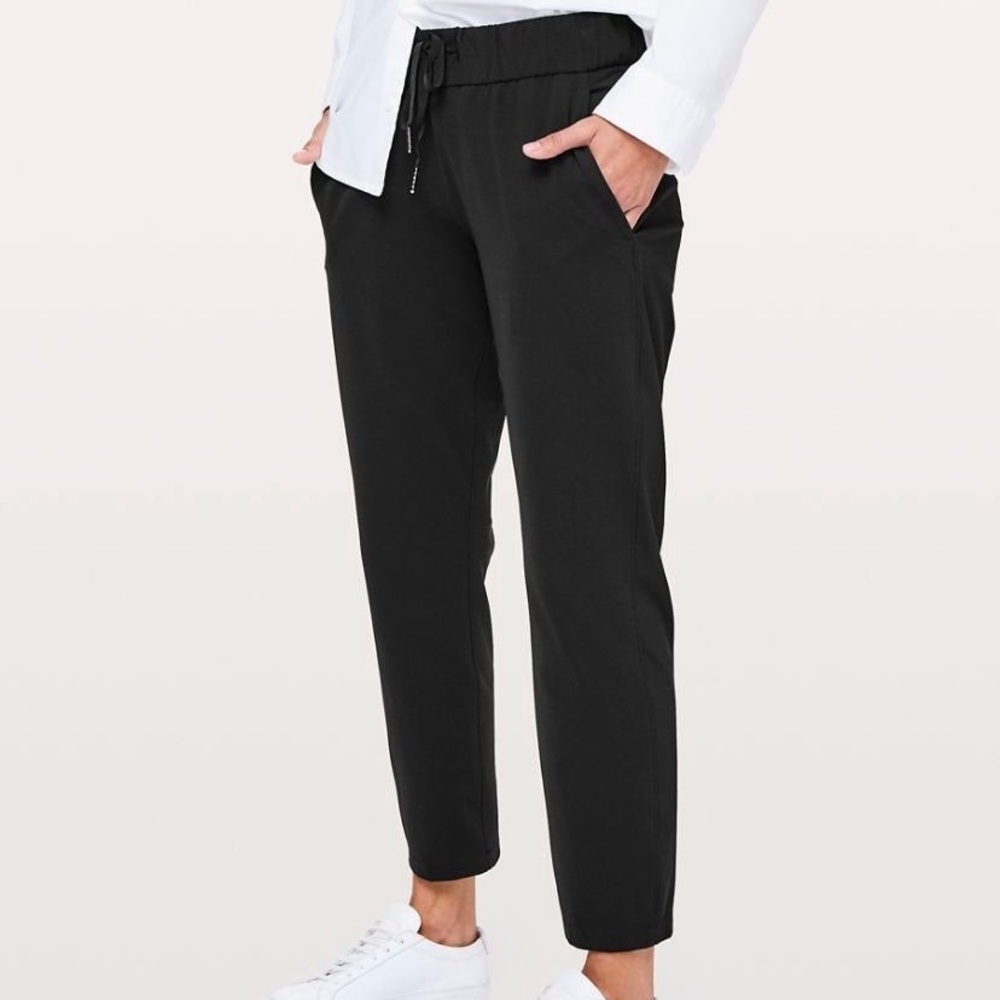 Lululemon On the Fly Pants 7/8